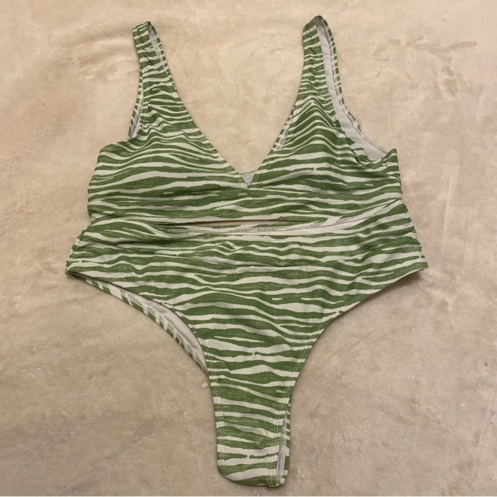 SHEIN Green Zebra Print Bikini